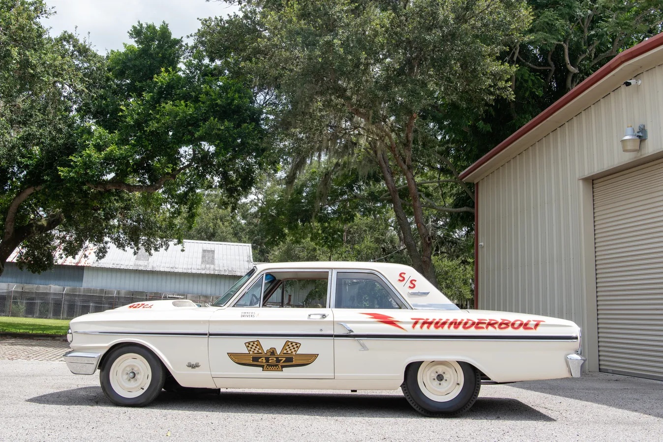 Ford-Fairlane-500-1964-5