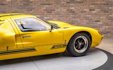 Ford-GT40-1965-Coupe-13