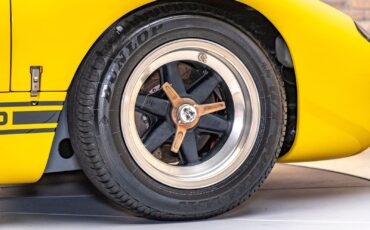Ford-GT40-1965-Coupe-17