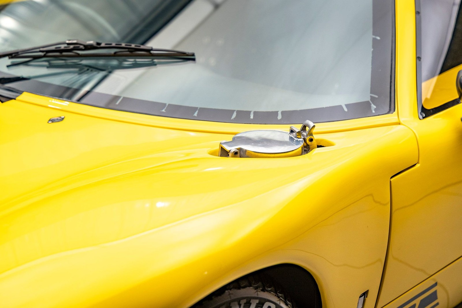 Ford-GT40-1965-Coupe-23