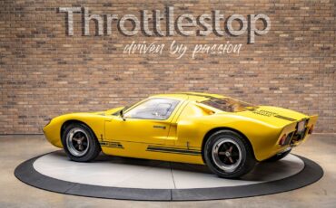 Ford-GT40-1965-Coupe-8