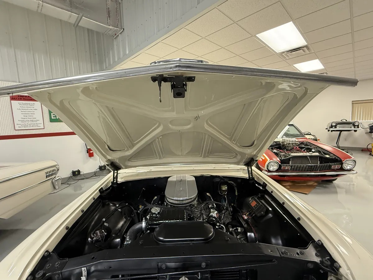 Ford-Galaxie-1962-19