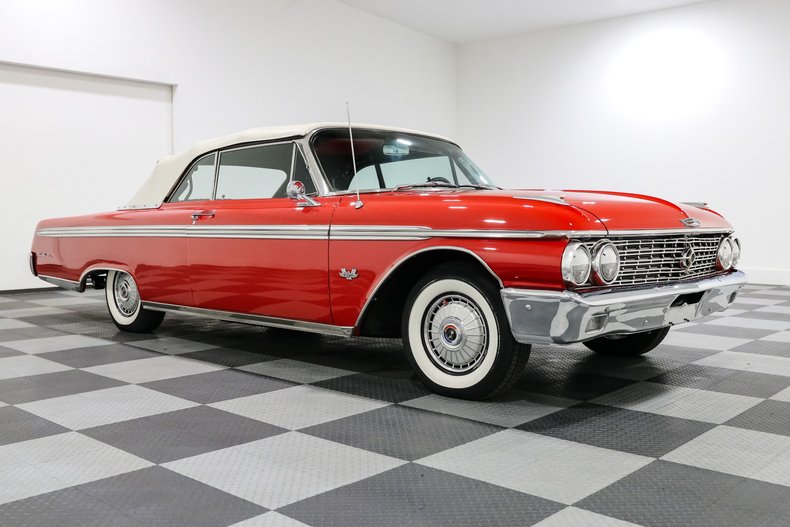 Ford-Galaxie-1962-Red-Red-1