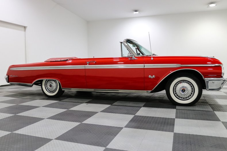 Ford-Galaxie-1962-Red-Red-11
