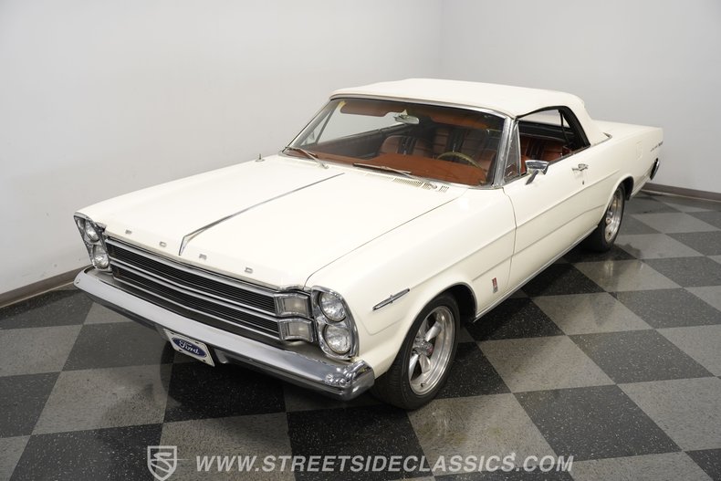 Ford-Galaxie-1966-White-Emberglo-19