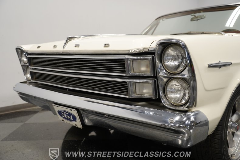 Ford-Galaxie-1966-White-Emberglo-24