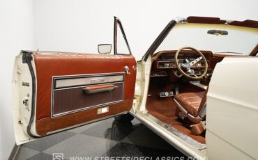 Ford-Galaxie-1966-White-Emberglo-39