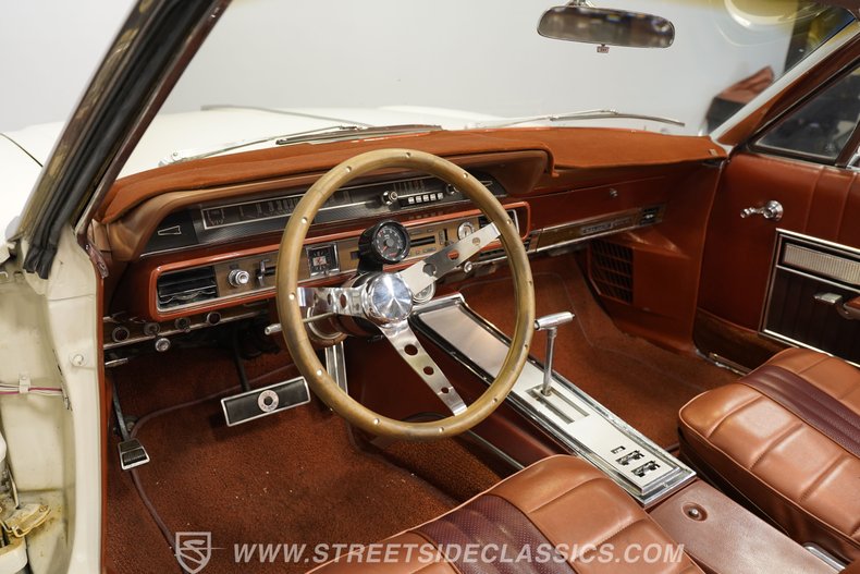 Ford-Galaxie-1966-White-Emberglo-42