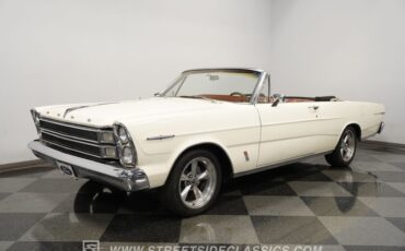 Ford-Galaxie-1966-White-Emberglo-7