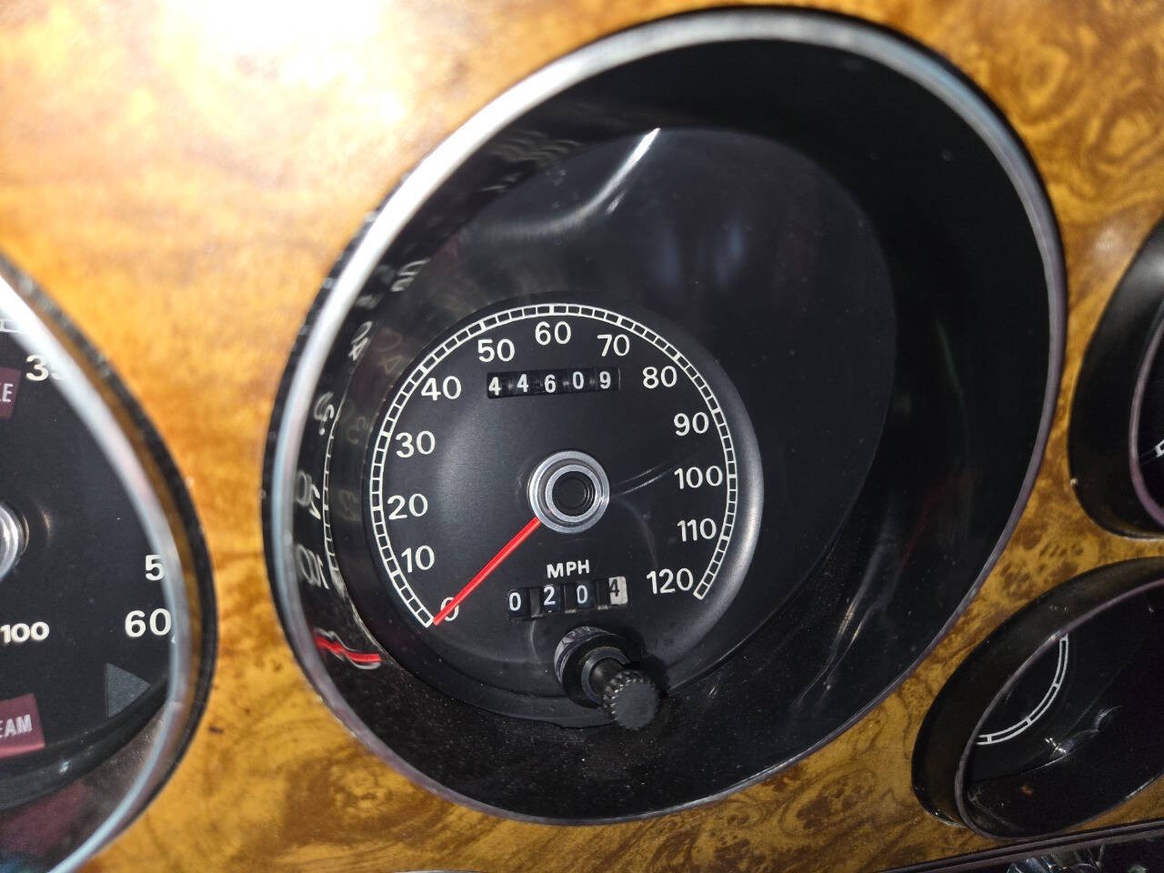 Ford-Gran-Torino-Elite-1974-Coupe-11