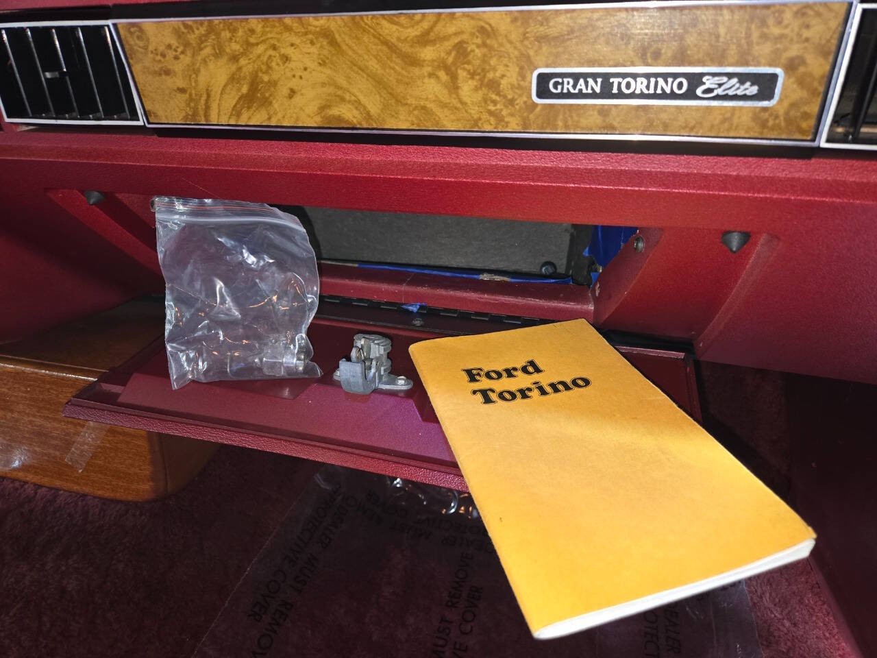 Ford-Gran-Torino-Elite-1974-Coupe-12