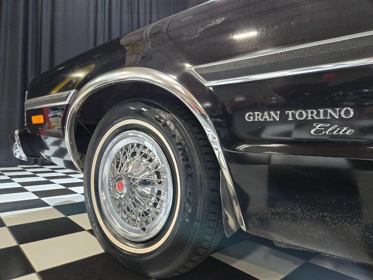 Ford-Gran-Torino-Elite-1974-Coupe-36