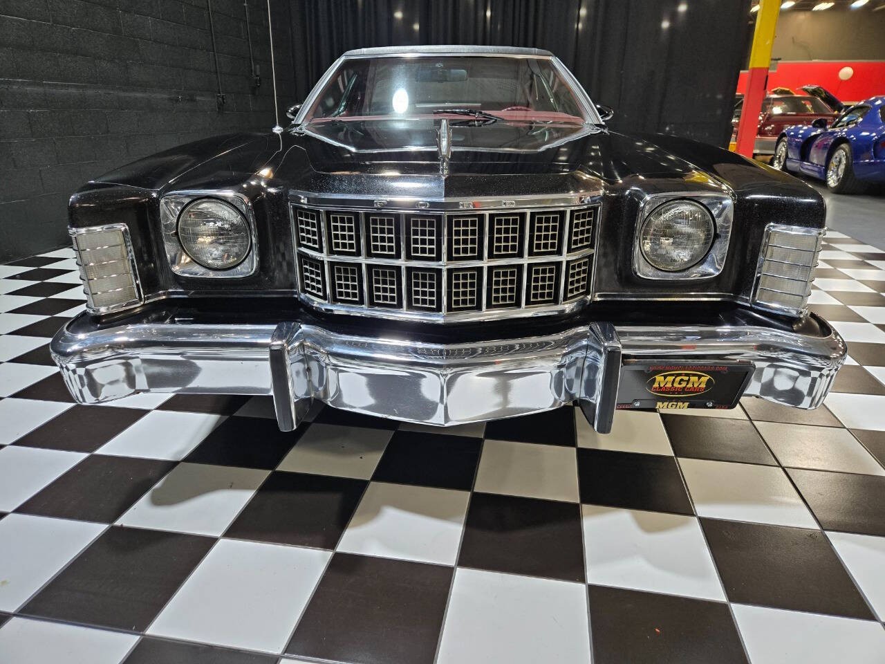 Ford-Gran-Torino-Elite-1974-Coupe-7