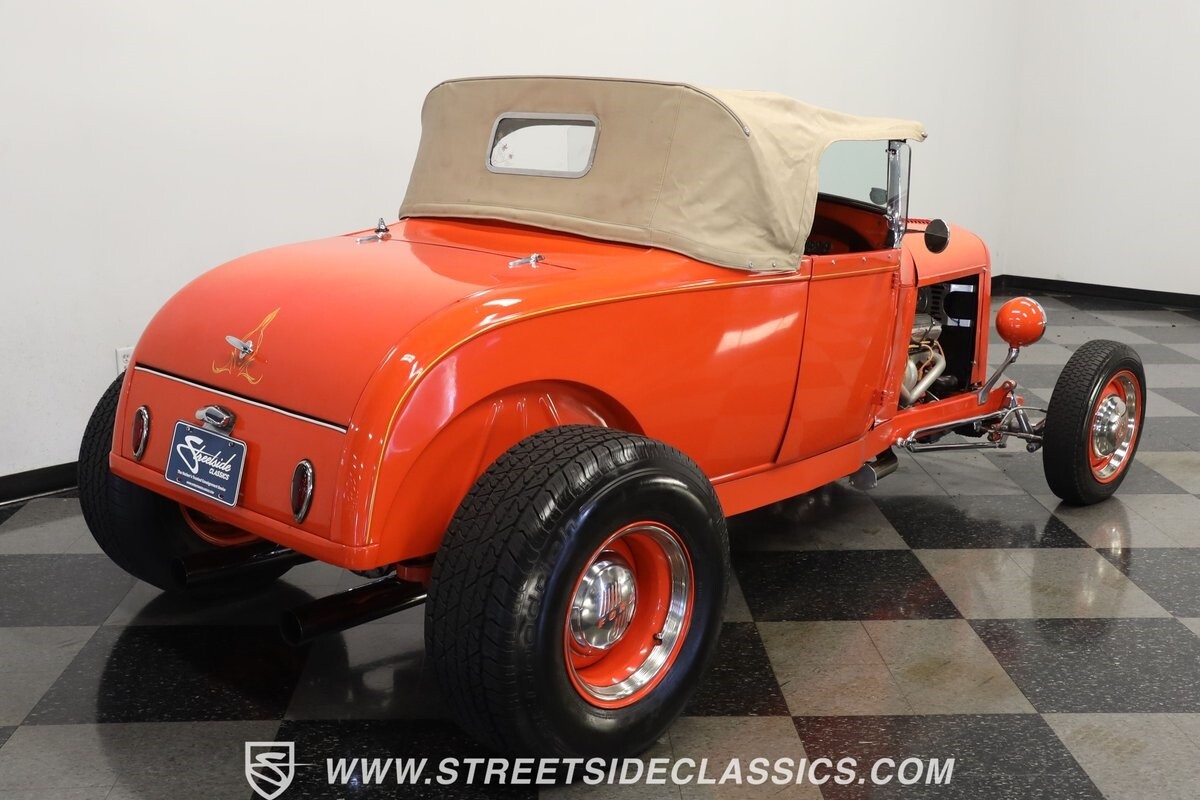 Ford-Highboy-1929-Roadster-10