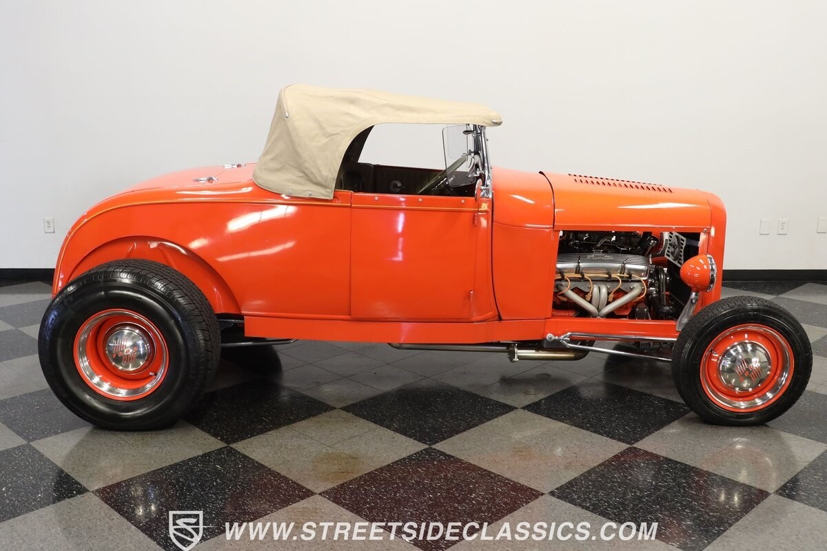 Ford-Highboy-1929-Roadster-12