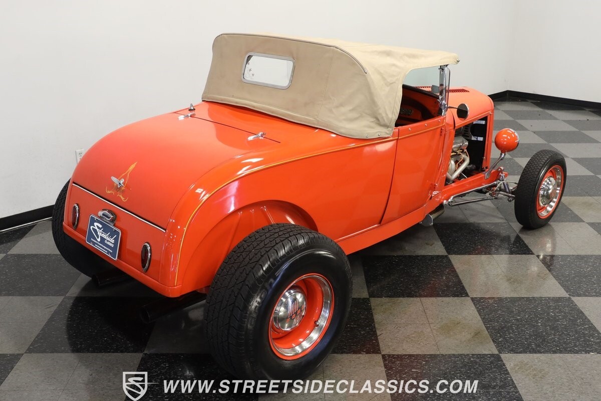 Ford-Highboy-1929-Roadster-24