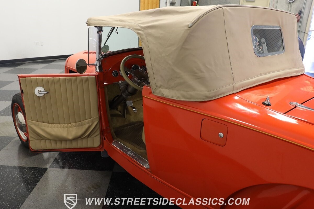 Ford-Highboy-1929-Roadster-32