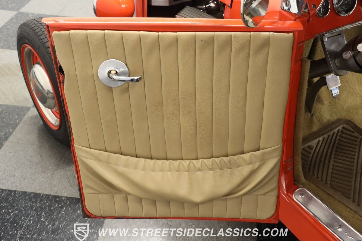 Ford-Highboy-1929-Roadster-33