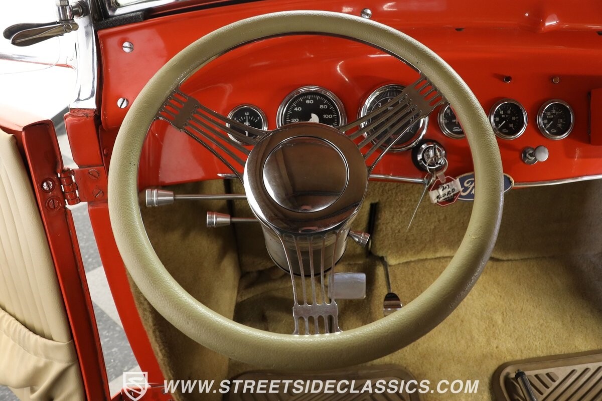 Ford-Highboy-1929-Roadster-35