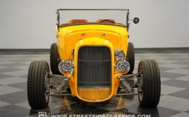 Ford-Highboy-1930-Coupe-17