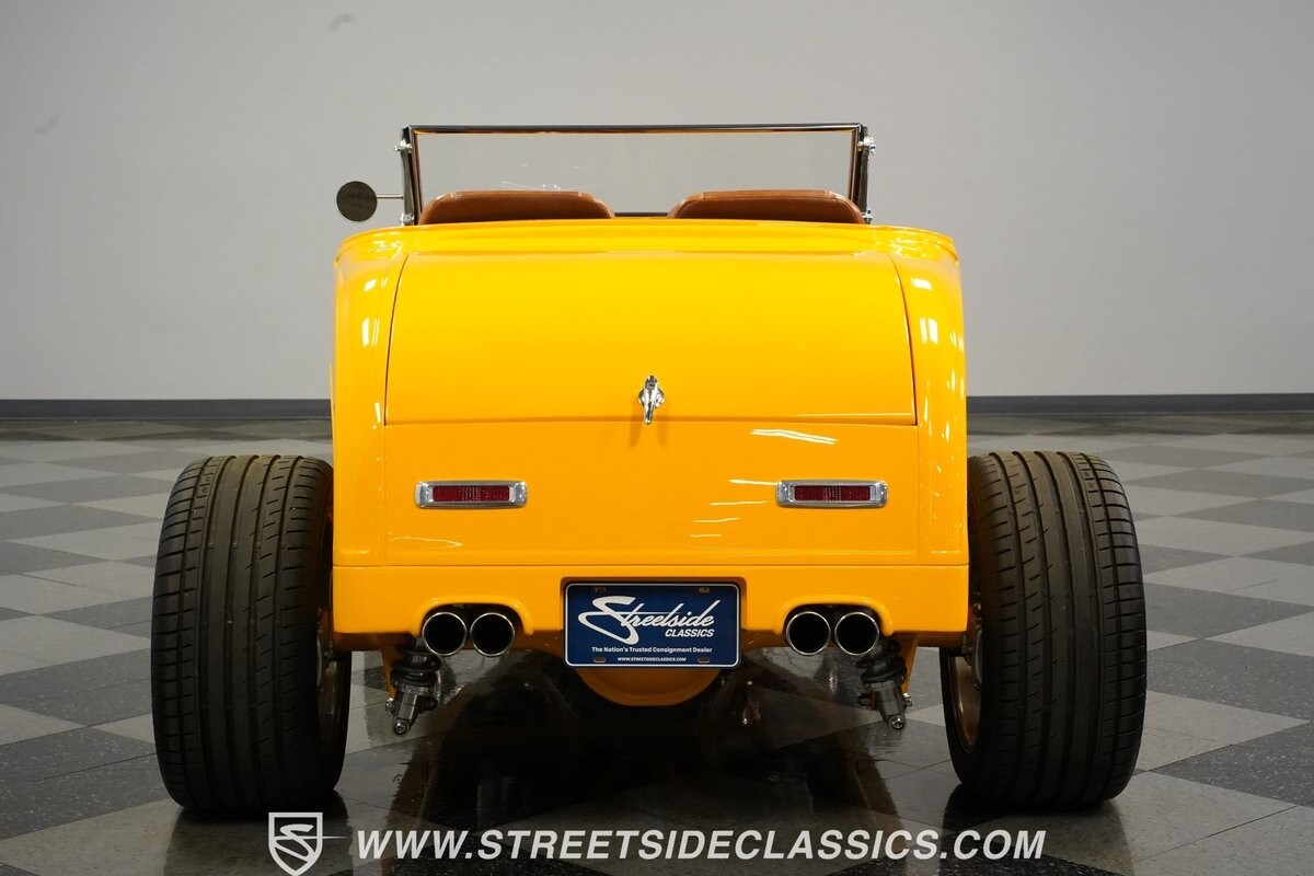 Ford-Highboy-1930-Coupe-25