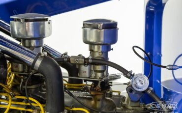 Ford-Highboy-1932-Roadster-17