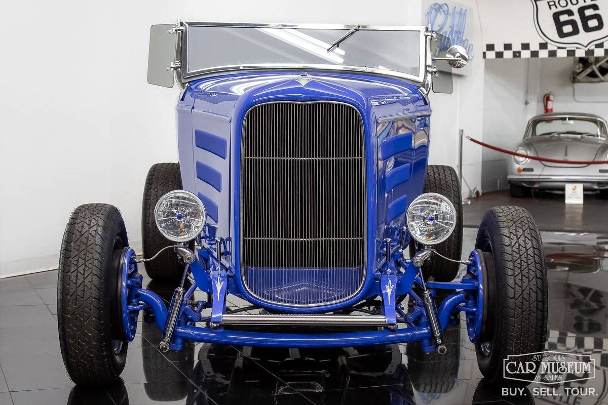Ford-Highboy-1932-Roadster-3