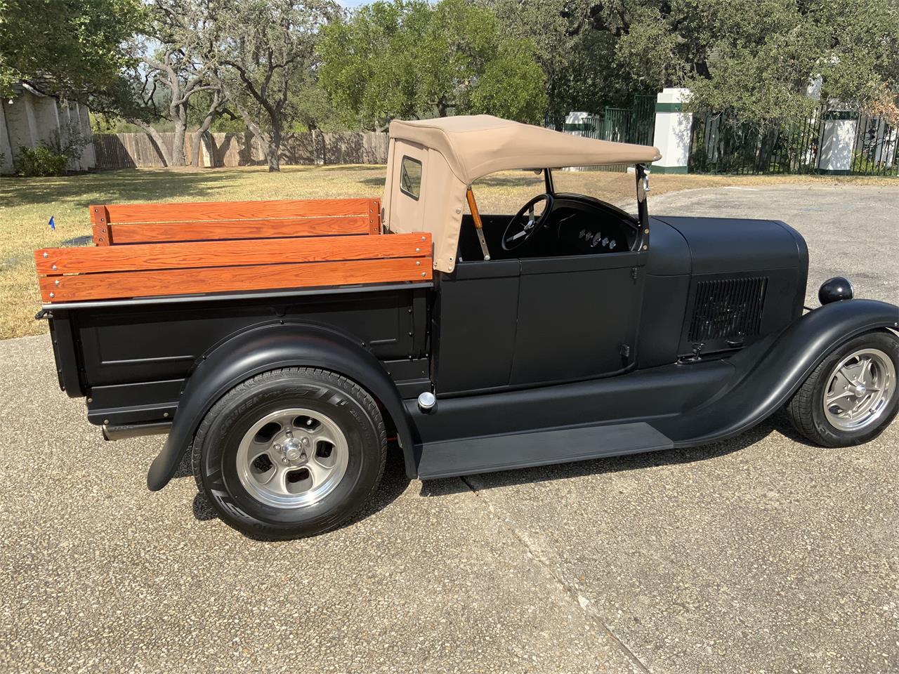 Ford-Hot-rod-1929-Black-Black-14