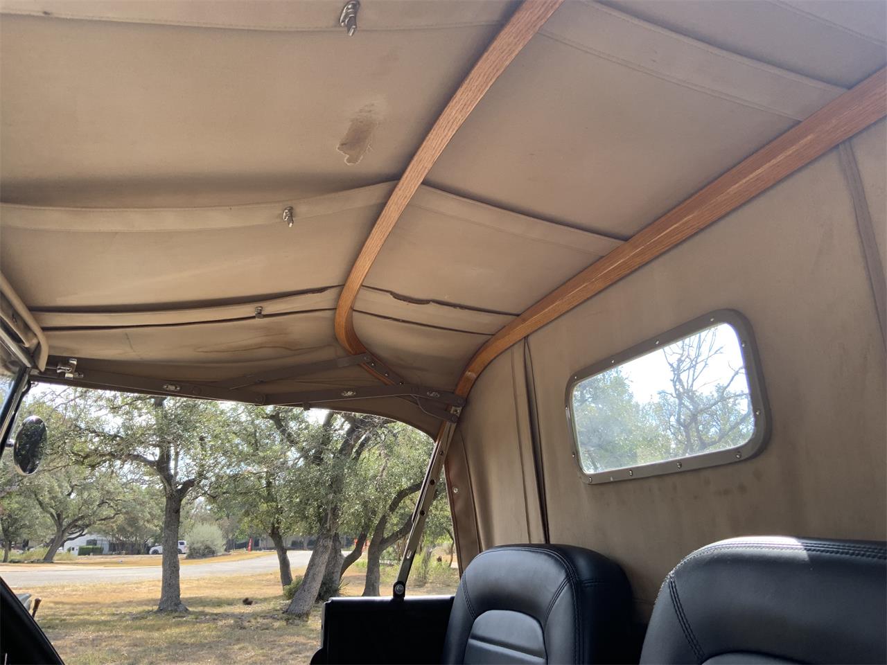 Ford-Hot-rod-1929-Black-Black-26