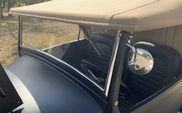 Ford-Hot-rod-1929-Black-Black-29