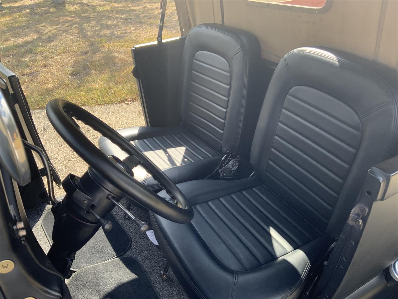 Ford-Hot-rod-1929-Black-Black-3