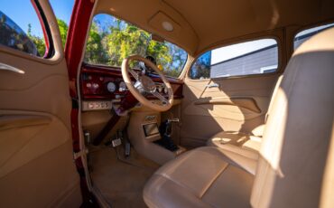 Ford-Humpback-1937-Sedan-11