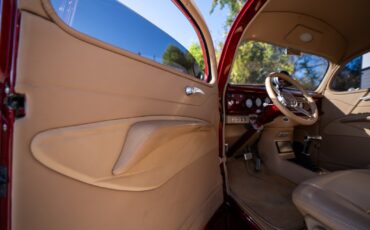 Ford-Humpback-1937-Sedan-12