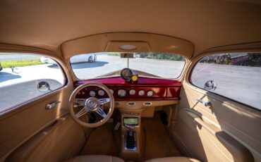 Ford-Humpback-1937-Sedan-21