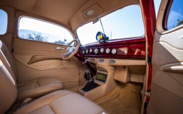 Ford-Humpback-1937-Sedan-25