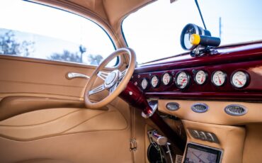 Ford-Humpback-1937-Sedan-26