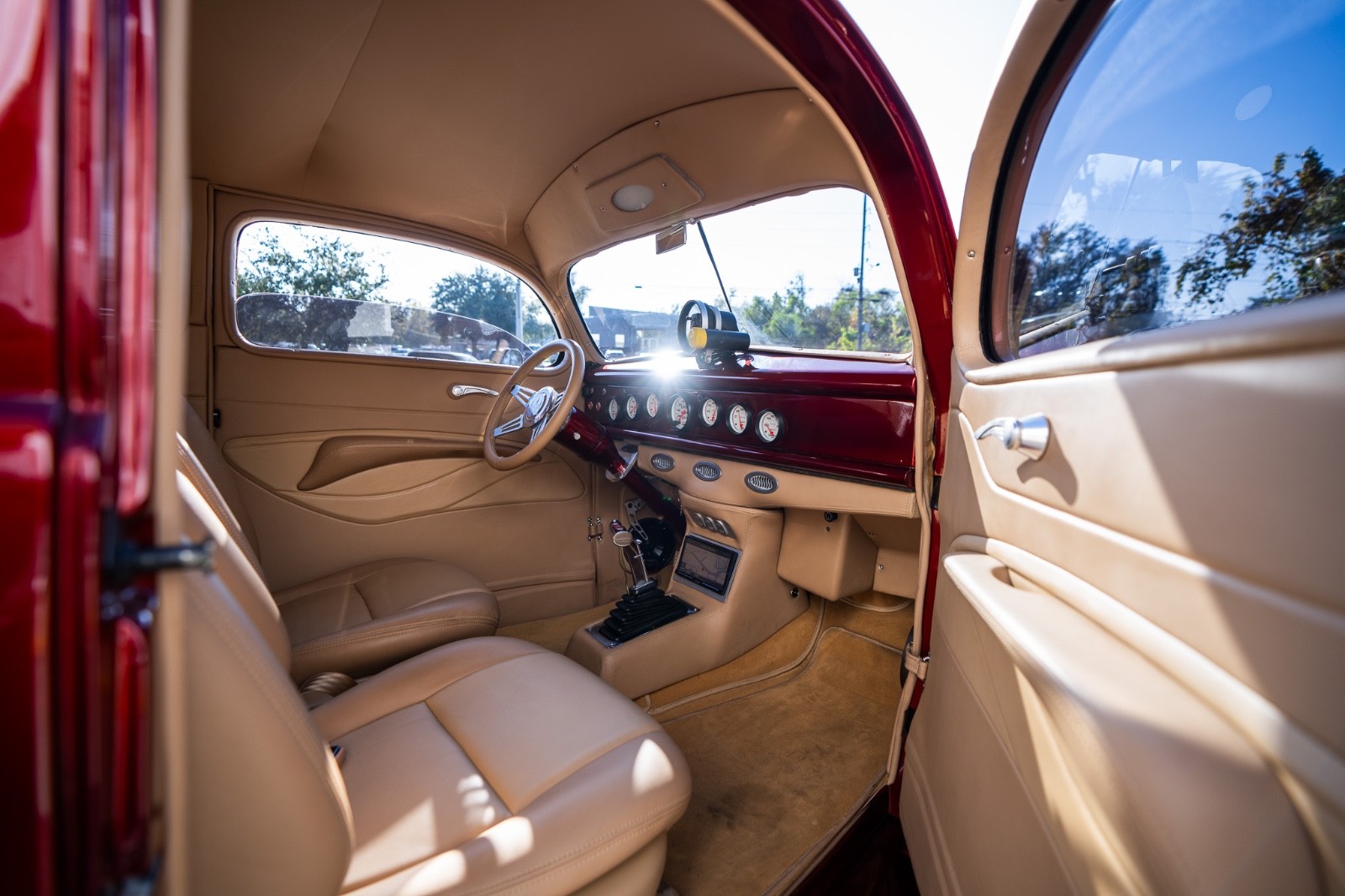 Ford-Humpback-1937-Sedan-27