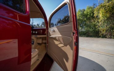 Ford-Humpback-1937-Sedan-30