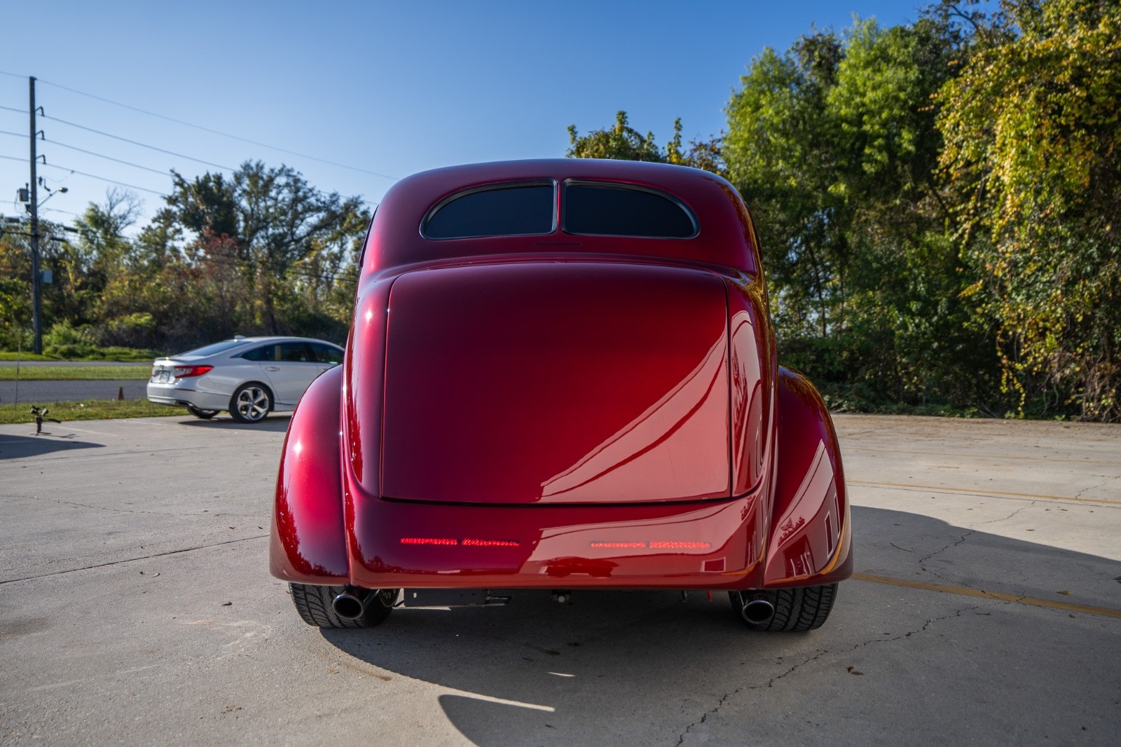 Ford-Humpback-1937-Sedan-32