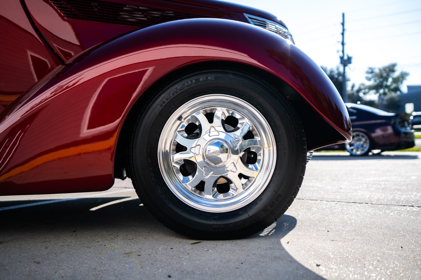 Ford-Humpback-1937-Sedan-5