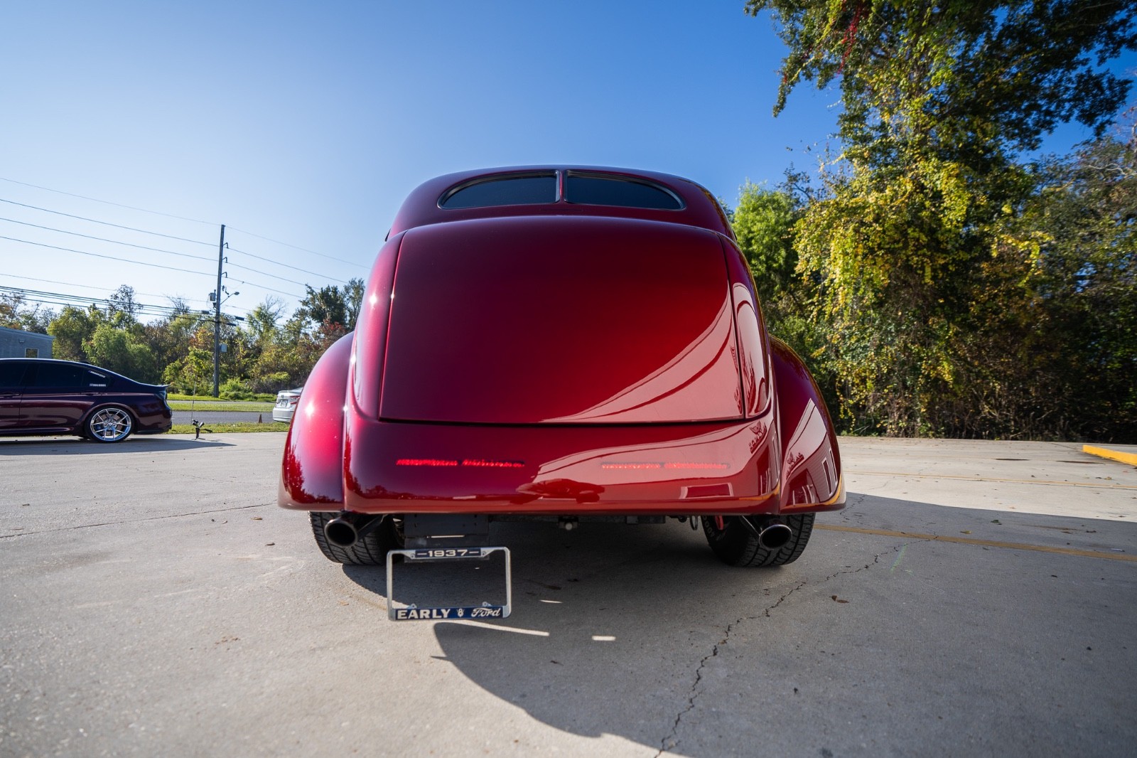 Ford-Humpback-1937-Sedan-6