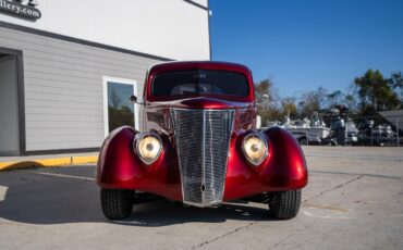 Ford-Humpback-1937-Sedan-8