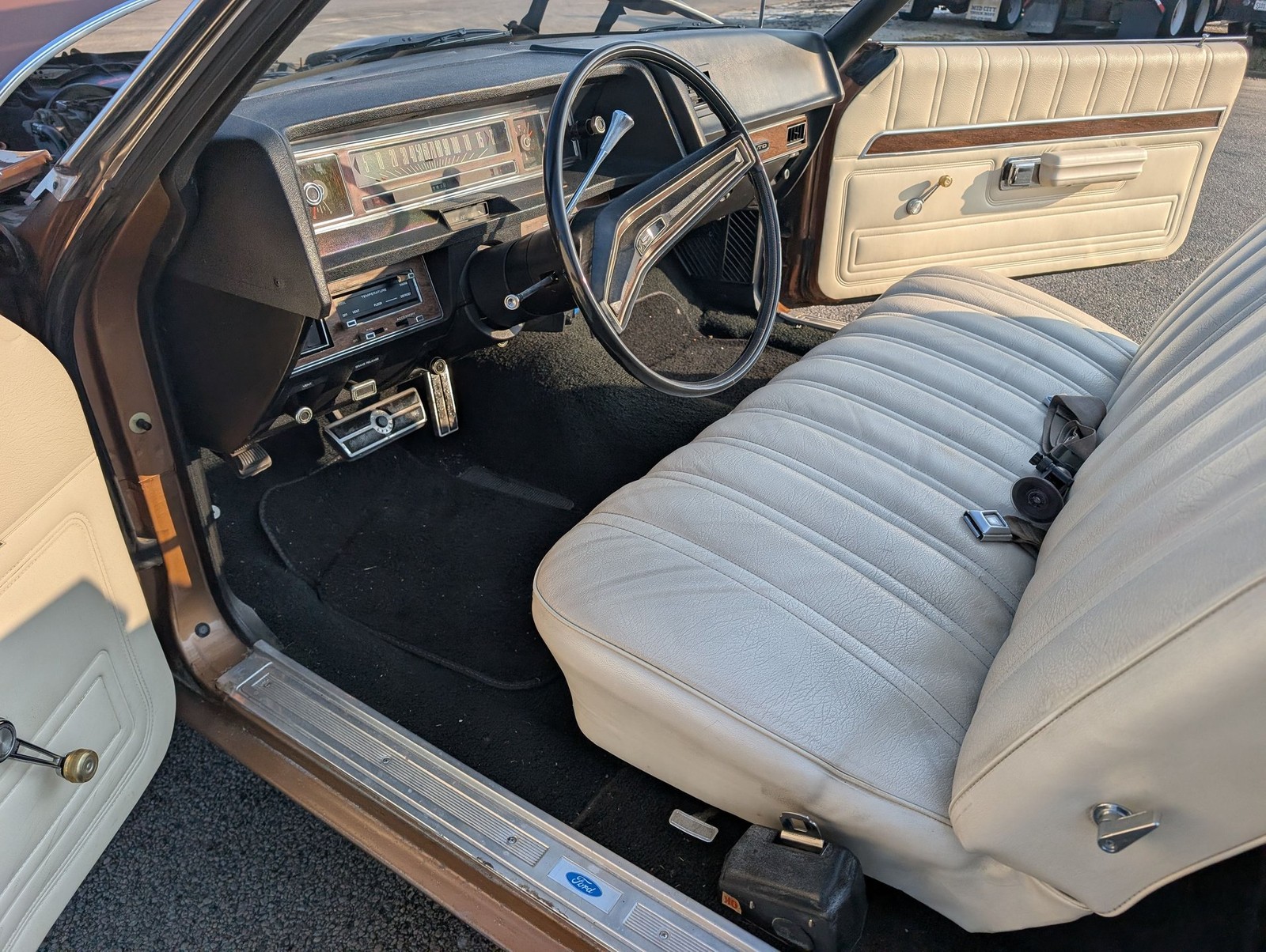 Ford-LTD-1972-Convertible-5