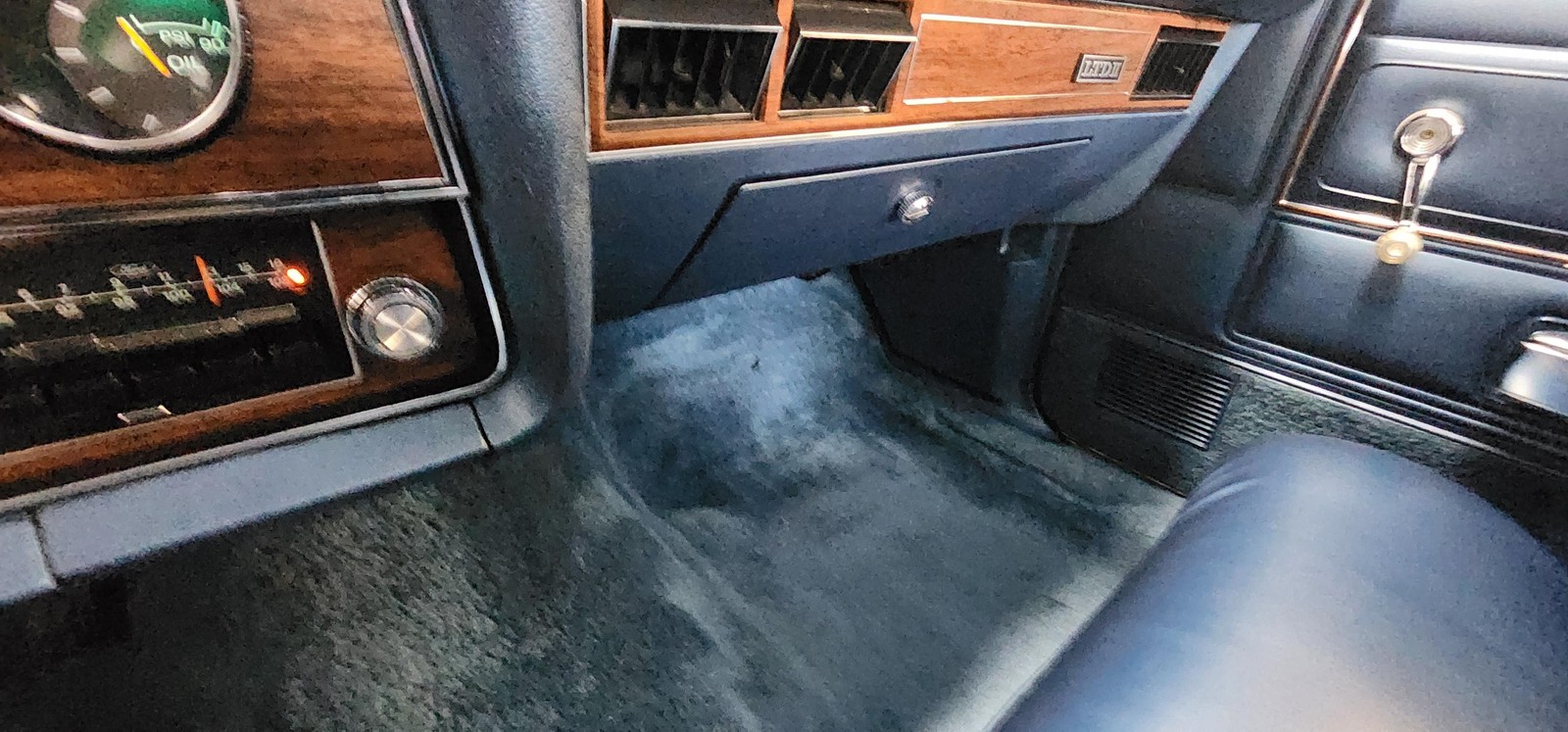 Ford-LTD-II-1978-2-dr-19