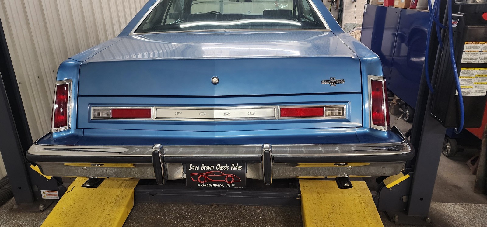 Ford-LTD-II-1978-2-dr-21