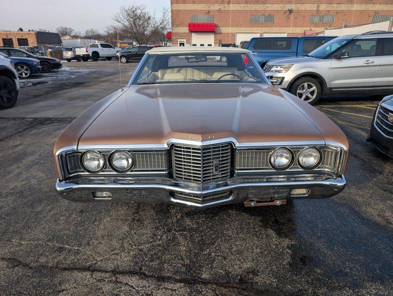 Ford-Ltd-1972-Gold-Cream-Beige-1