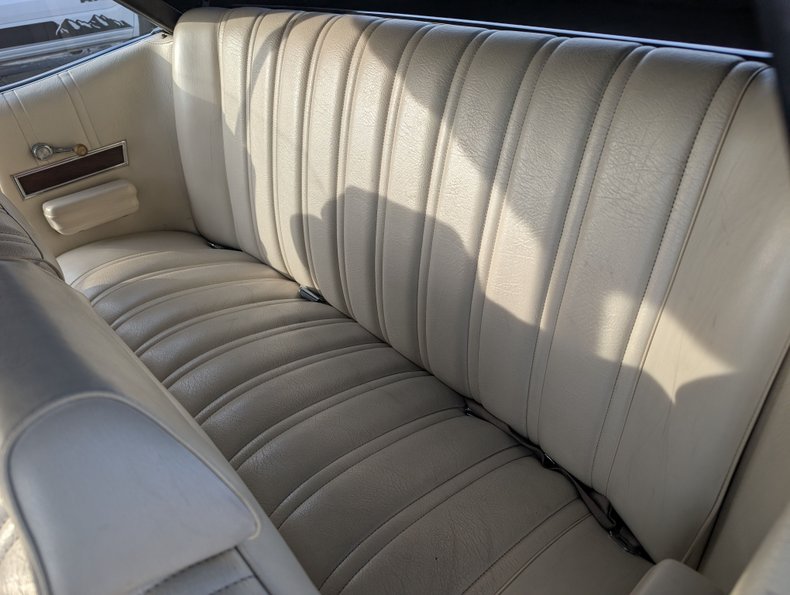 Ford-Ltd-1972-Gold-Cream-Beige-17