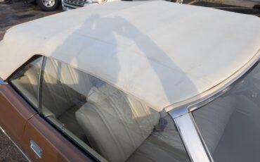 Ford-Ltd-1972-Gold-Cream-Beige-33