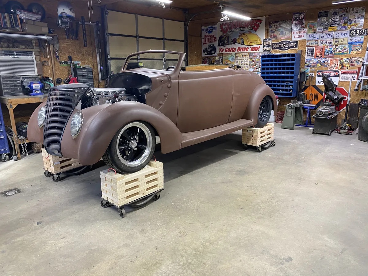 Ford-Model-48-1937-11