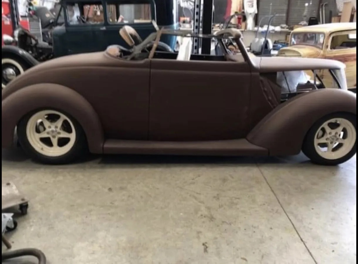 Ford-Model-48-1937-15